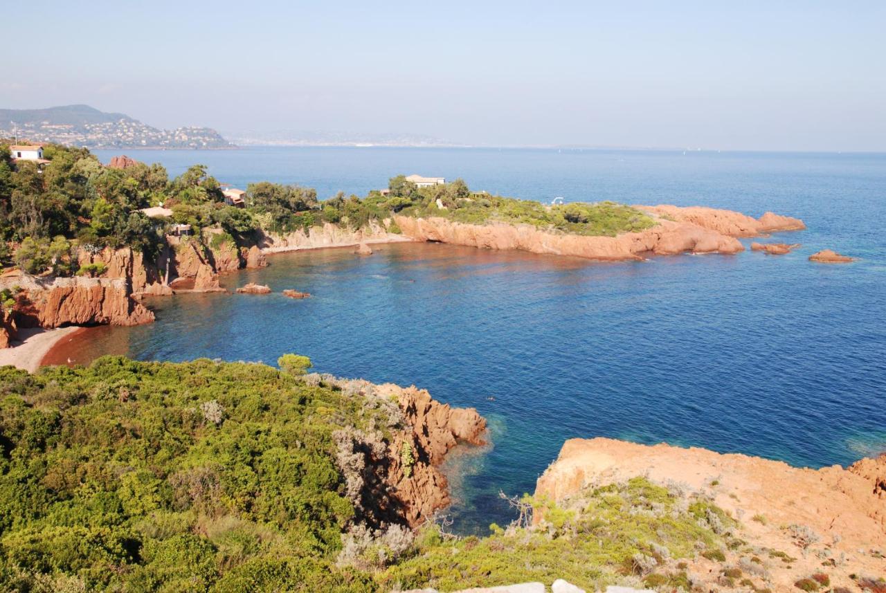 Agay Cap Esterel Le Hameau F2 Clim Plein Sud Dernier Etage Magnifique Vue Mer Saint-Raphaël Zewnętrze zdjęcie