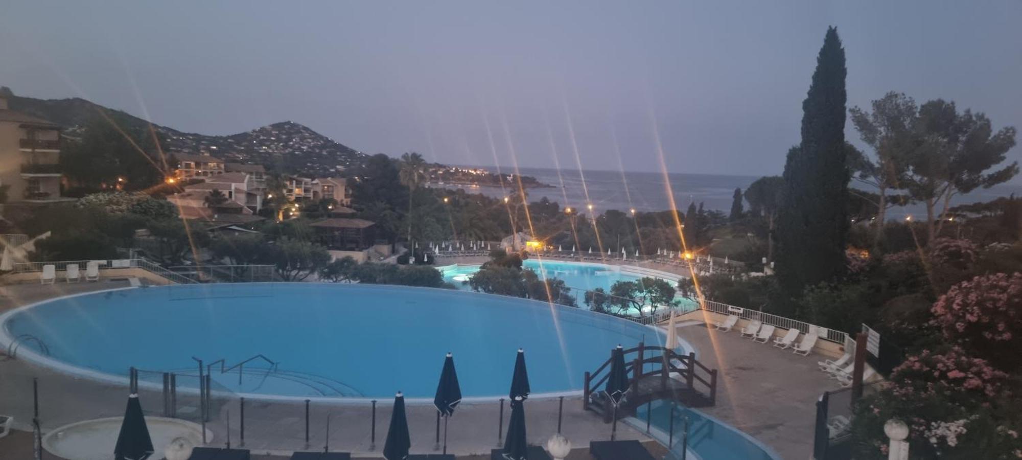Agay Cap Esterel Le Hameau F2 Clim Plein Sud Dernier Etage Magnifique Vue Mer Saint-Raphaël Zewnętrze zdjęcie