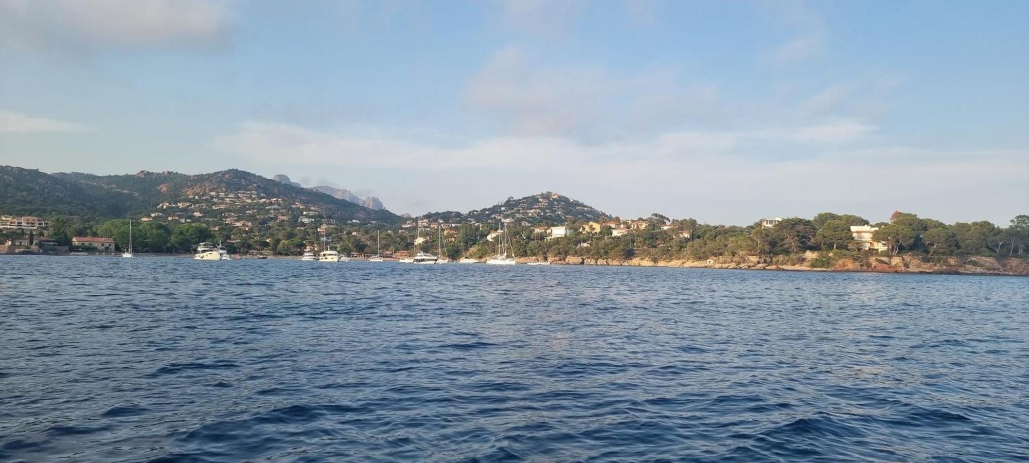 Agay Cap Esterel Le Hameau F2 Clim Plein Sud Dernier Etage Magnifique Vue Mer Saint-Raphaël Zewnętrze zdjęcie