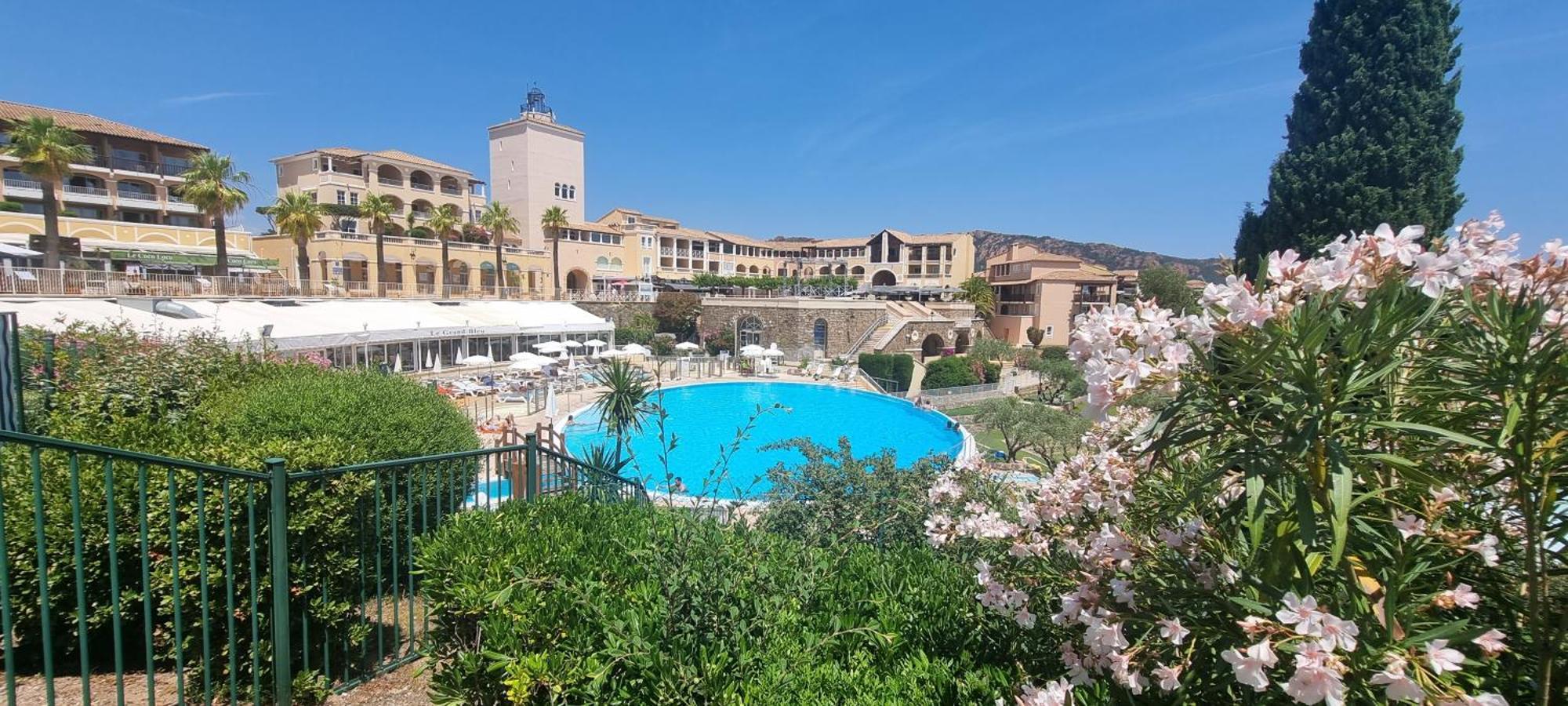 Agay Cap Esterel Le Hameau F2 Clim Plein Sud Dernier Etage Magnifique Vue Mer Saint-Raphaël Zewnętrze zdjęcie