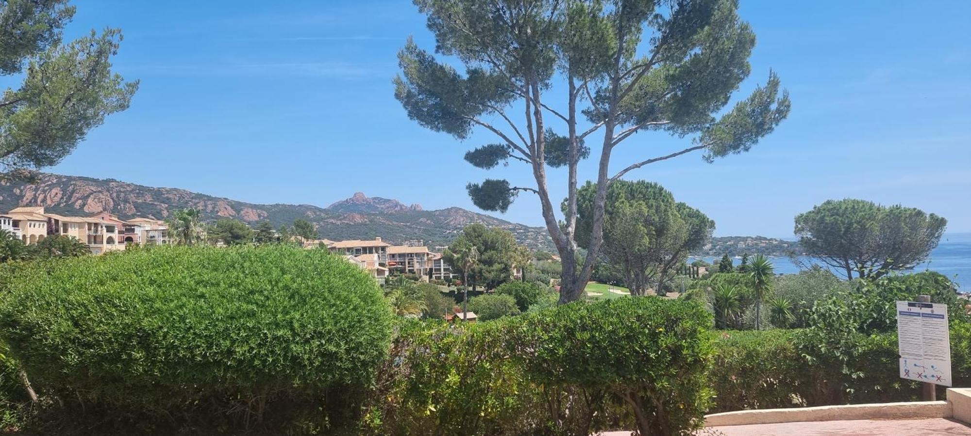 Agay Cap Esterel Le Hameau F2 Clim Plein Sud Dernier Etage Magnifique Vue Mer Saint-Raphaël Zewnętrze zdjęcie