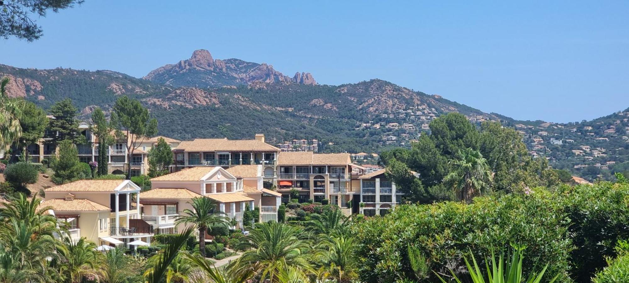 Agay Cap Esterel Le Hameau F2 Clim Plein Sud Dernier Etage Magnifique Vue Mer Saint-Raphaël Zewnętrze zdjęcie